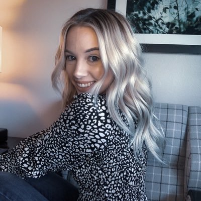 BrandiBentz's profile picture. |25| •Board certified Esthetician• “it’s better to be absolutely ridiculous than absolutely boring”