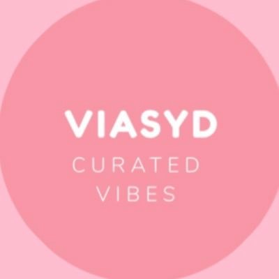 ☀️ Use code VIASYD for free $10 when you sign up for POSHMARK ☀️