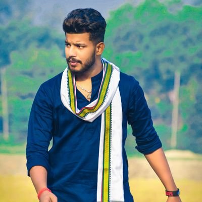 indian🇮🇳👳
DSCIAN ,
देश हैं पुकारता पुकारती माँ भारती 🚩
शीलम् परम् भुषणम् ❤