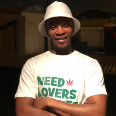 Hloks_BA's profile picture. IG: @hloks_ba For Bookings➡️ bookings@postpost.co.za 📱 +27 672109099