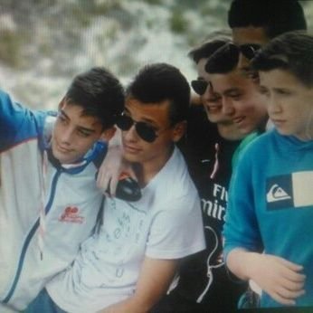 JaviiiATM's profile picture. Así sin mas