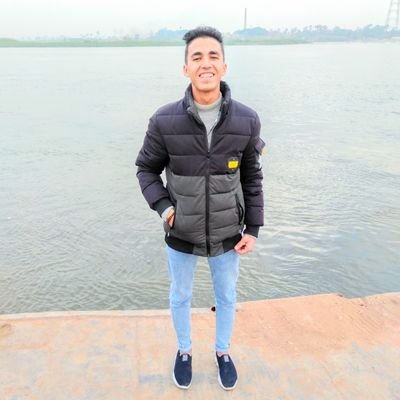 انا مش زعلان عشان أنت بعدت عنيّ ، انا زعلان عشان أنتِ لسه أقرب حد ليا حتىّ وأنت بعيد 💔
