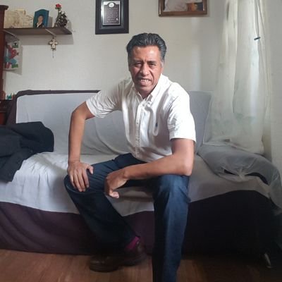 victorml3v's profile picture. tiempos de unión y exiliar egoísmos