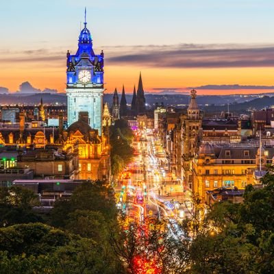 Philip Leonard is a cityscape photographer & specialises in photography of Edinburgh. On his website you can buy framed prints, canvas & acrylic wallart.