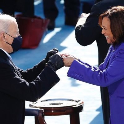 marcommmogul's profile picture. Marketing & Communications Mogul