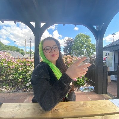 A Noob Who Plays Games | #RAZERSTREAMER | Cardiff | Twitch Affiliate!