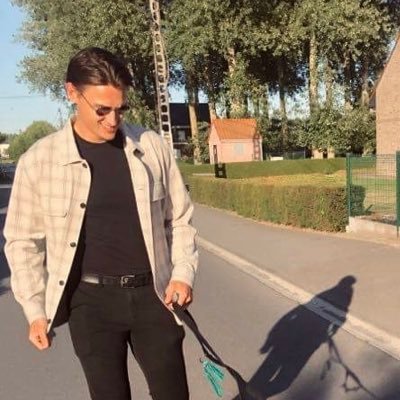 AzouBarend's profile picture. |20|8870|