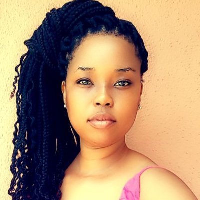 LuluhB4's profile picture. .......