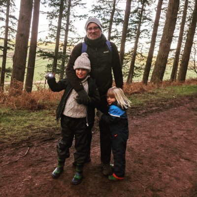 smnpatrick's profile picture. Ex teacher of Art and DT. Enjoying a peaceful life and loving anything creative