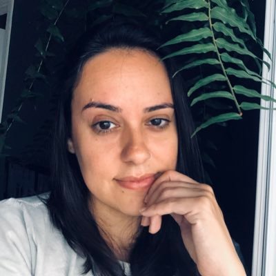 carolsorelli's profile picture. eu venho no twitter pra reclamar.