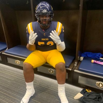 All American 🇺🇸 6’2 280 25% Body Fat Bench:430 Squat:530 Power clean: 340 40 yd dash: 4.76 tdhartfield17@gmail.com