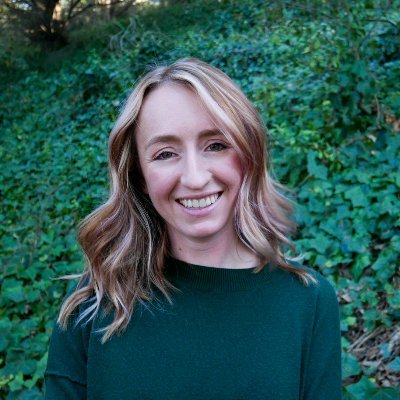 designer, dog mom, photographer & plant enthusiast