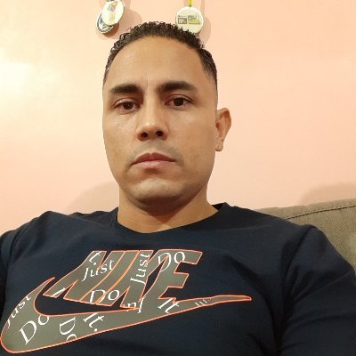 Ronny_Perez's profile picture. TSU en Tec. Automotríz, Lic. Administración Riesgos y Seguros. Cinéfilo, hombre de buenas costumbres y libre pensamiento, Estudiante de Fotografía.