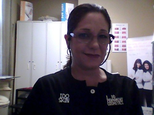 Licensed Esthetician, Waxing & Permanent Makeup Specialist
Dial or Text: 209.777.6818 for additional information.