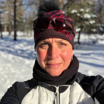 JohanneLegare's profile picture. Jeune femme passionnée et déterminée qui travaille comme recherchiste dans le domaine du recrutement de personnel. Toujours à la recherche...en soif d'apprendre