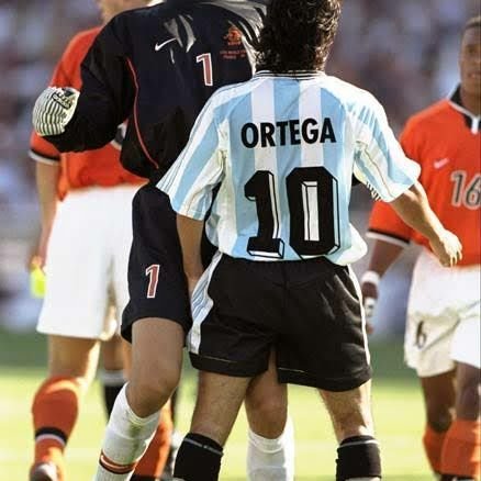 Akuorteg's profile picture. 