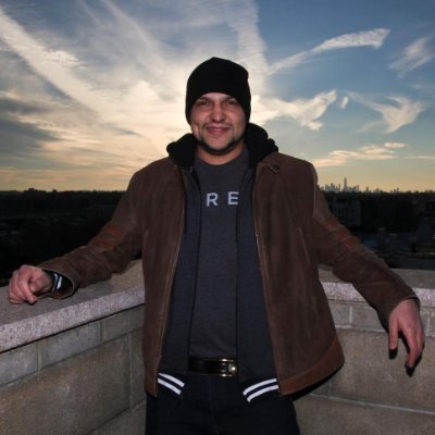 Snowboarder & Travel Enthusiast.
Full Stack AI Engineer @buildmidwestern
Living, learning, & leveling up
one day at a time.