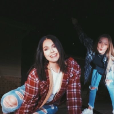 insta: __delana_