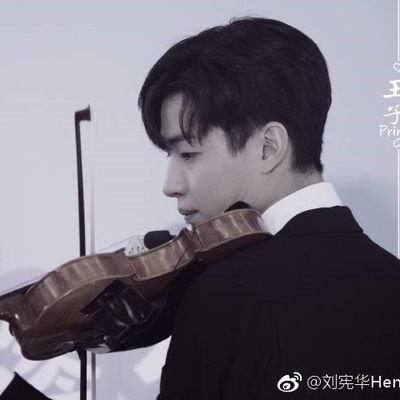 VXlETaarHYisoko's profile picture. 