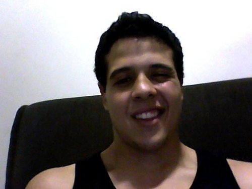 Um cara diferente, que vive a vida simplesmente, é com esse provérbio......Porque?????? kkkkkkkkkkkk
GabriGabiHerpes
