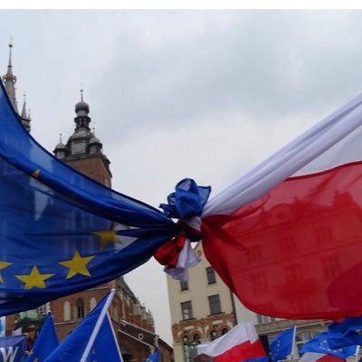 Przeżyłem komunizm,przeżyłem stan wojenny ,przeżyje i PiS Katolik.Ojciec Mąż Patriota NOWOCZESNY KONSERWATYSTA twetty to moja subiektywna ocena,tego co czuję.