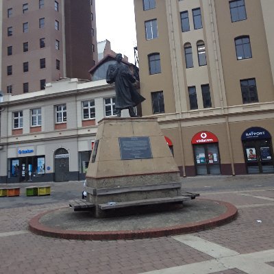 vusumuzisunny1's profile picture. 