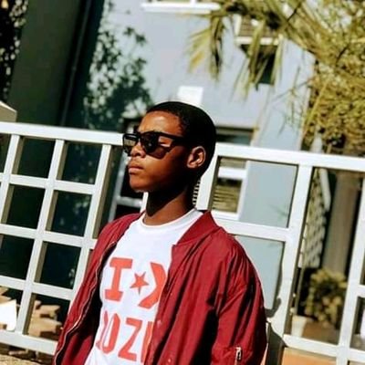 Local Presenter/actor/Singer
✨@Samora Mangesi
Sweeter than condennce milk