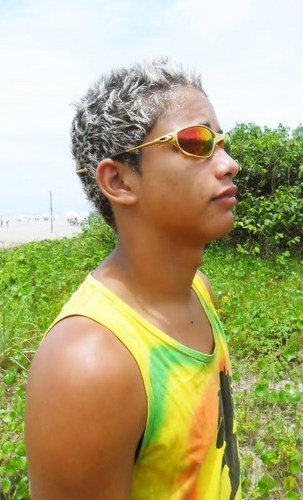 http://t.co/kcYy1WkhdI Música nova ! SOU NININHO DA ZONA LESTE ♪