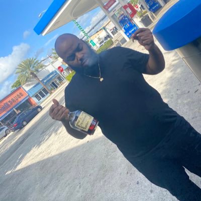 MIA✈️ATL, 5’7, 265lbs🐻😈, #420Stoner🍃, Follow me on Instagram @beardgangdaddy