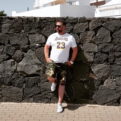 heppyplace's profile picture. Bewegungsallergiker aus Leidenschaft, Film-Nerd 🥷🏻🧟♂️ #Bayer04 ⚽️ #ChicagoBulls 🏀  Hinweis: Kann Spuren von Sarkasmus enthalten!