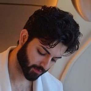 RELAx2026's profile picture. كيف لك أن تبحث عن السعادة وهي تُناديك خمساً كل يوم ♥♥♥♥♥؟