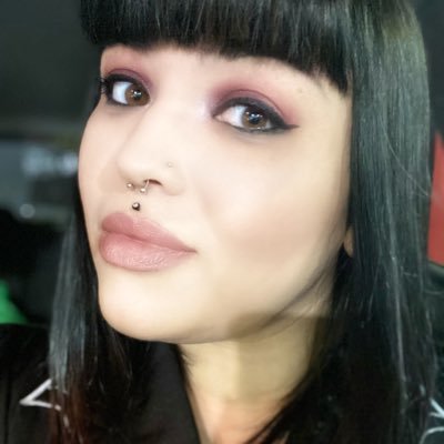 AshlieEllyn's profile picture. 