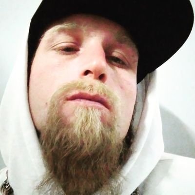 I'm a Juggalo Rapper. I do MMA and skate. Run with guns and making funds.