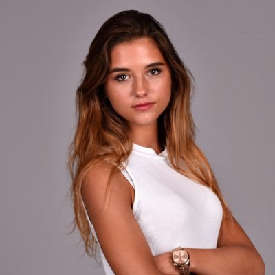 indra_clara's profile picture. Kitesurfer coach / artist