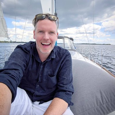 Entrepreneur, Executive Producer & Co-Creator of @CleanMySpace, Founder @MakersClean, Podcast Host, Karaoker, Artist, Husband, Dad & Canadian.