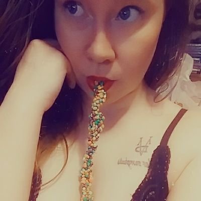 27/bisexual/nsfw 18+ only/sells nudes/content creator/onlyfans hottie 💖/sub to @LibraDom1987
