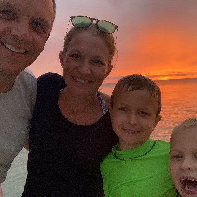 Nephrologist. Believer in healthcare freedom but not free healthcare. Libertarian. Mamma bear. Stand up, follow up, and live your life