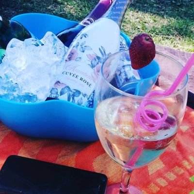 MphoWaronaEntle's profile picture. Times get overwhelming when you begin to control the uncontrollable. .....Let go and let God!