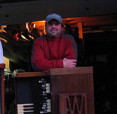 davesayhey's profile picture. 