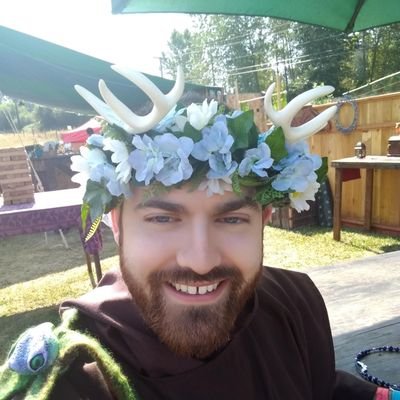 Kindly tree 🌲 Vegan Dietitian 🍩 Cat dad 😼 Science advocate 📚 Social justice druid 🐋 He/him and #BLM