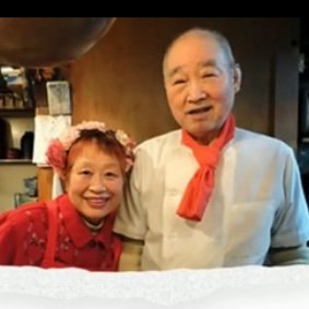約50年の長きに亘り、多くの方々に愛され続けた東京・高円寺の「グルメハウス薔薇(ローズ)亭」。2020年12月28日の明け方、突然の火事に見舞われました。建物の解体と共に、お店も幕を閉じることとなりました。皆さまへの感謝と共に…。