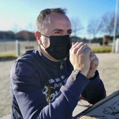 Periodista. Ahora, Deportes en El Periódico Extremadura. Mañana, no sé. Vivir es saber perder