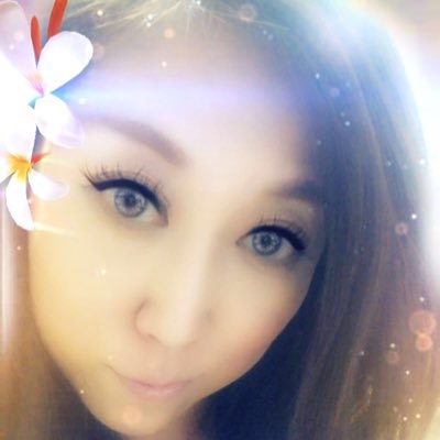 セラピスト→占い師🔮潜在意識を書換え本当の自分を生きる★シングルマザーどん底から3ヶ月で占い師になり願望実現しまくり人生大逆転!★望み通りの人生を引き寄せる方法を呟きます★自分の本質がわかり、本来の自分を取り戻し人生を幸せに輝かせます。💖