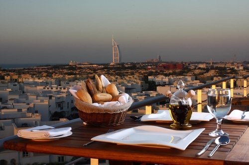 Vista is probably one of the trendiest Bar Lounge and Restaurants in Dubai; you can enjoy spectacular views of the Dubai skyline and the famous Burj Al Arab!!!!