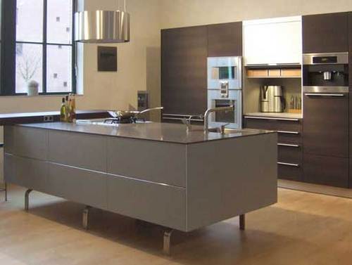 keukendesigner's profile picture. Wij leveren sinds 1998 design keukens van bulthaup, als keukenontwerper ben ik 27 jaar actief in het vak, bulthaup is het mooiste product om mee te werken.