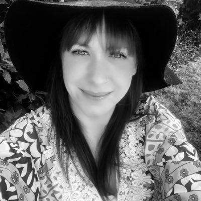 TwinkleMcA's profile picture. Freespirit Artsy sort, wife, mother of 2, vegan , corgi enthusiast, truth seeker