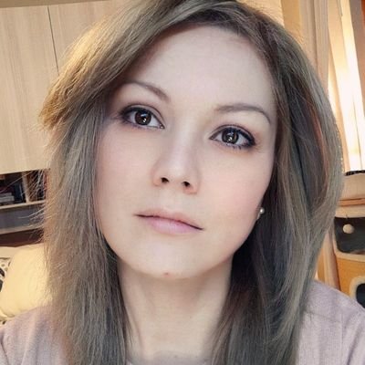 LaPetitNuage's profile picture. Nuvola, decido il tempo.
1/4 Russa, 1/4 Montevarchina e 1/4 Corsa. E 1/4 di crema idratante, rigorosamente di Levane Altissima. @SirLapoBeagle nel♥️