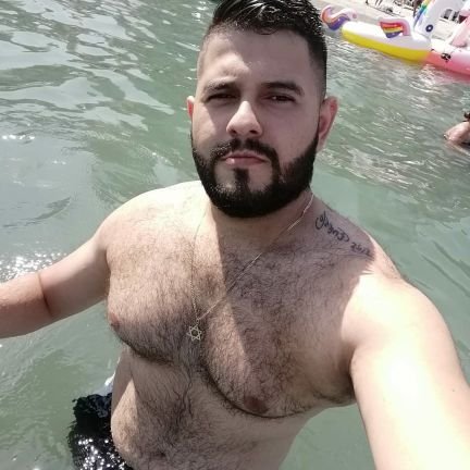 https://t.co/jlSHhZCBg7 🐻🐻🐻Instagram @andresito1049 colombiano, panzon y peludo. 🐻🐻🐻