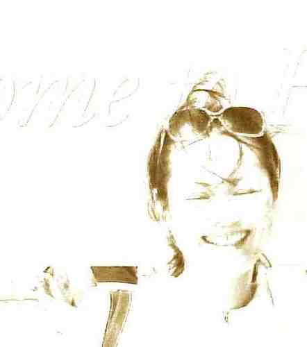 suzunaDC's profile picture. こんにちは、在米１5年目、日本ではマイナー外科医、10年ほどの専業主婦期間を経て現在リサーチャー ECFMG certificate 取得、いつか臨床！と思いつつトランスレーショナルな研究にどっぷりハマってます。大学生、高校生、中学生の３人の子とドゥードゥル1匹のママ。食べること、美味しいものを探すのが大好き