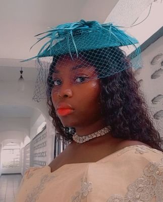 EfayPeleg's profile picture. A sangclor
Business administrator
Dress illustrator
Tailor